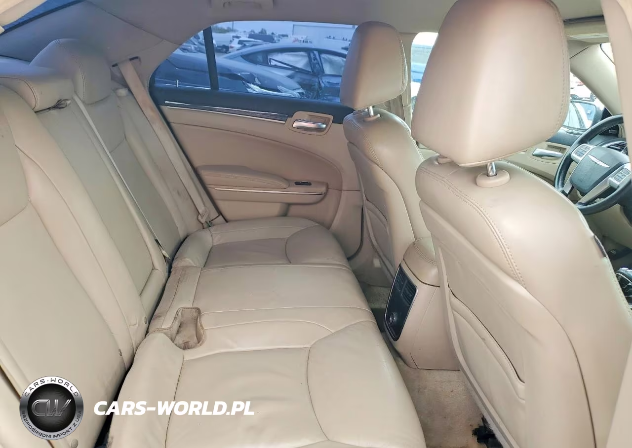 2012 Chrysler 300 Limited VIN:2C3CCACG4CH191963 - 10