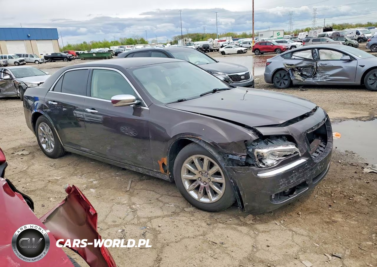 2012 Chrysler 300 Limited VIN:2C3CCACG4CH191963 - 4