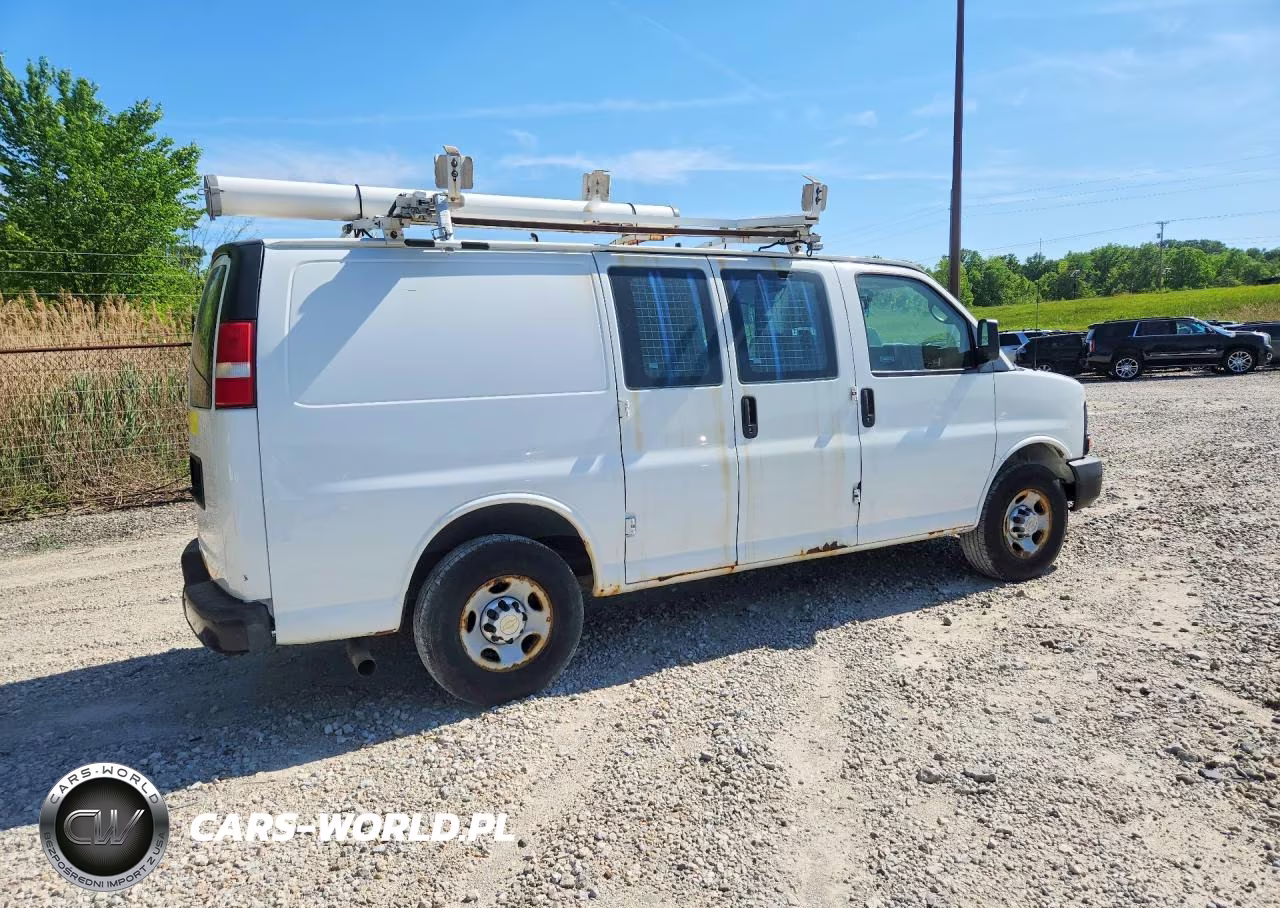 2013 Chevrolet Express G2500 VIN:1GCWGFCA7D1902884 - 3