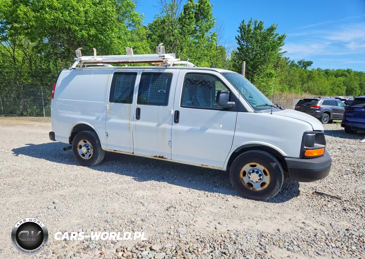 2013 Chevrolet Express G2500 VIN:1GCWGFCA7D1902884 - 4