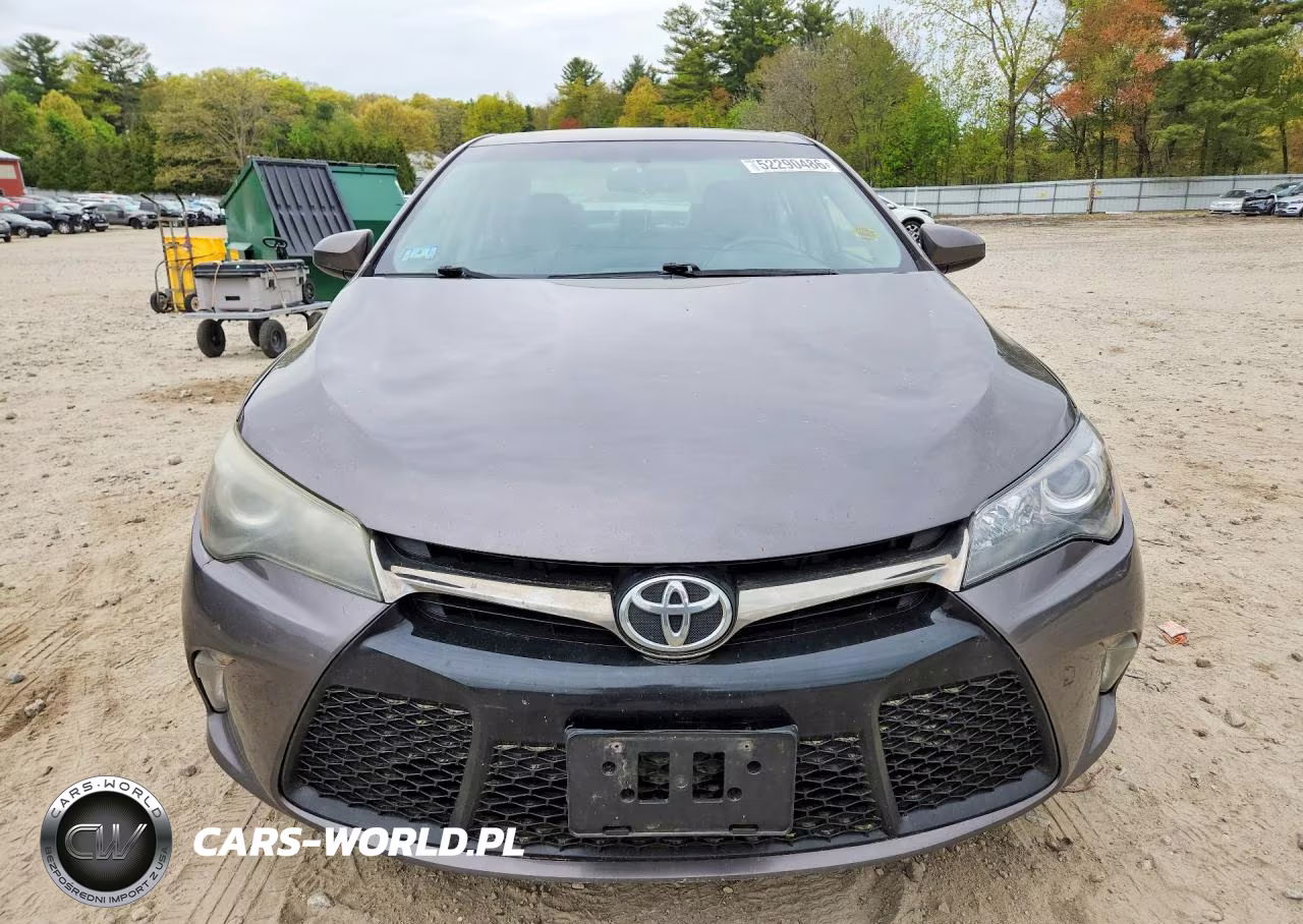2015 Toyota Camry Se VIN:4T1BF1FK0FU062517 - 5