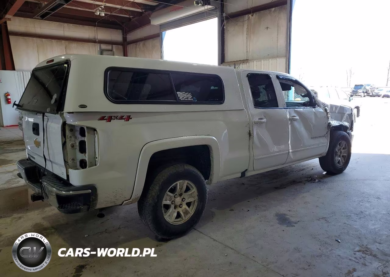 2018 Chevrolet Silverado K1500 Lt VIN:1GCVKREC9JZ154873 - 3