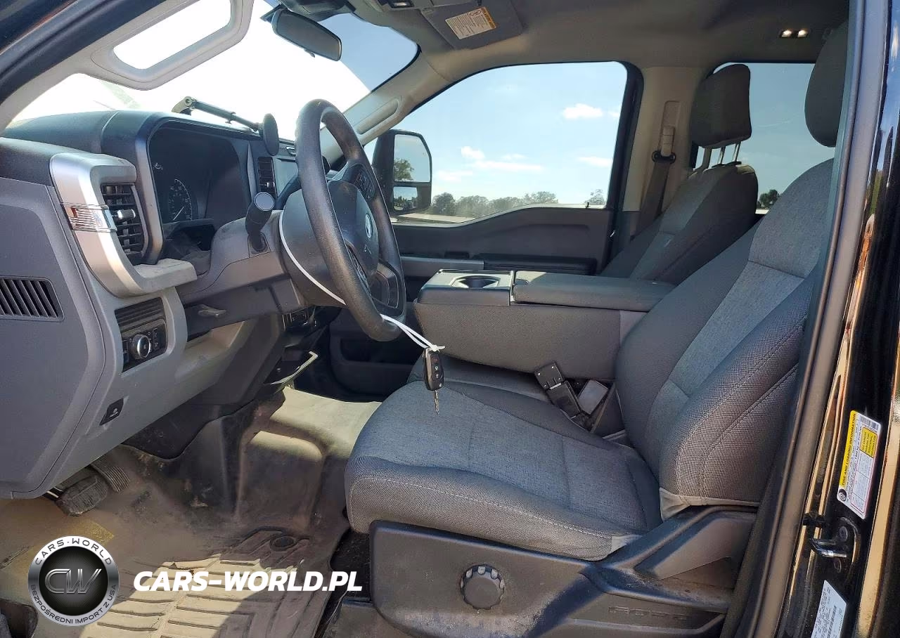 2025 Ford F250 Super Duty VIN:1FT8W2BTXSEC22345 - 7