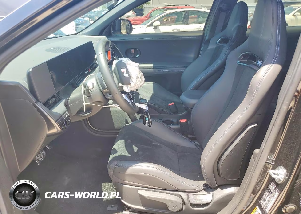 2025 Hyundai Ioniq 5 N VIN:KM8KNDA89SU009342 - 7