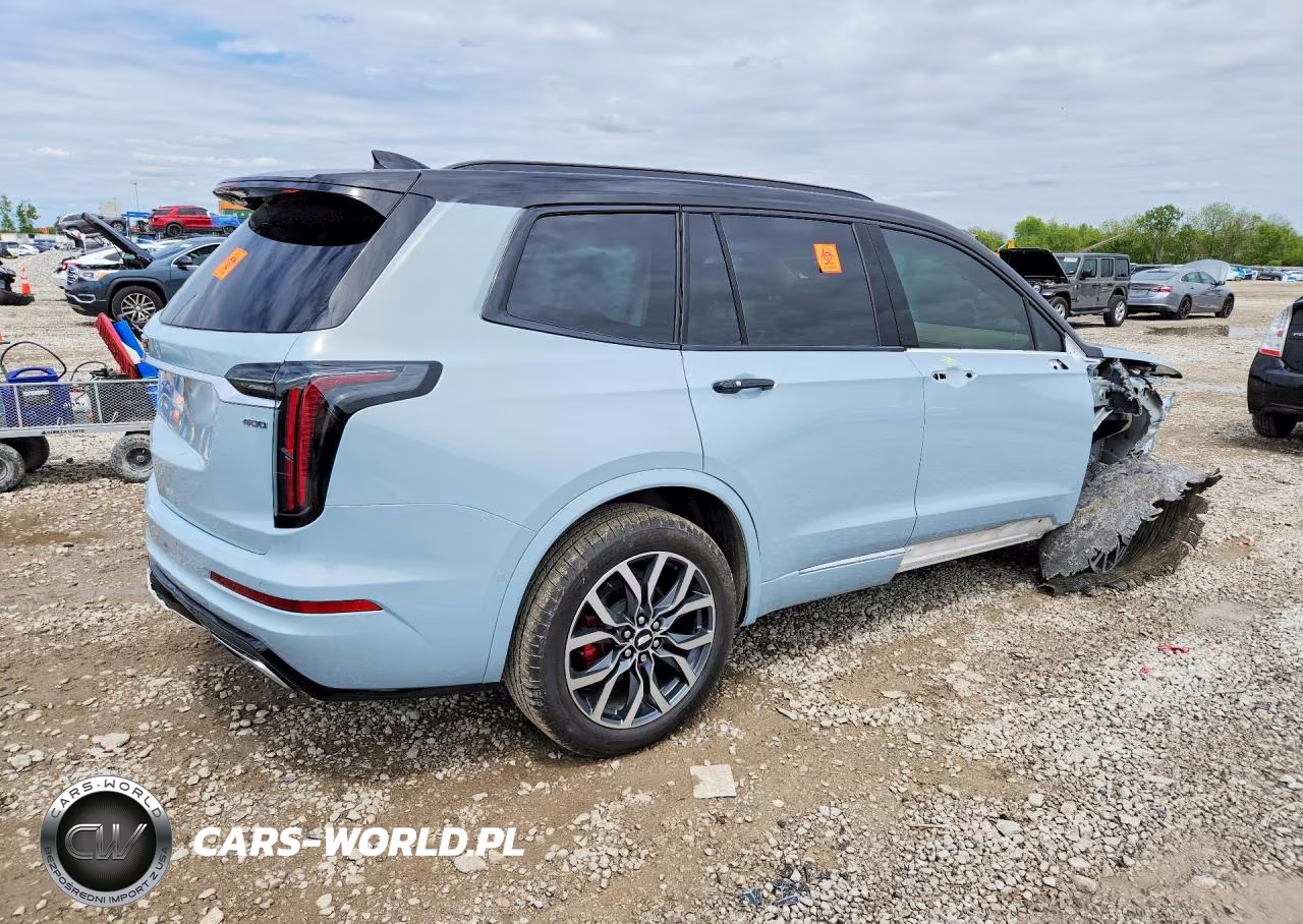 2025 Cadillac Xt6 Sport Platinum VIN:1GYKPHRS4SZ157207 - 3