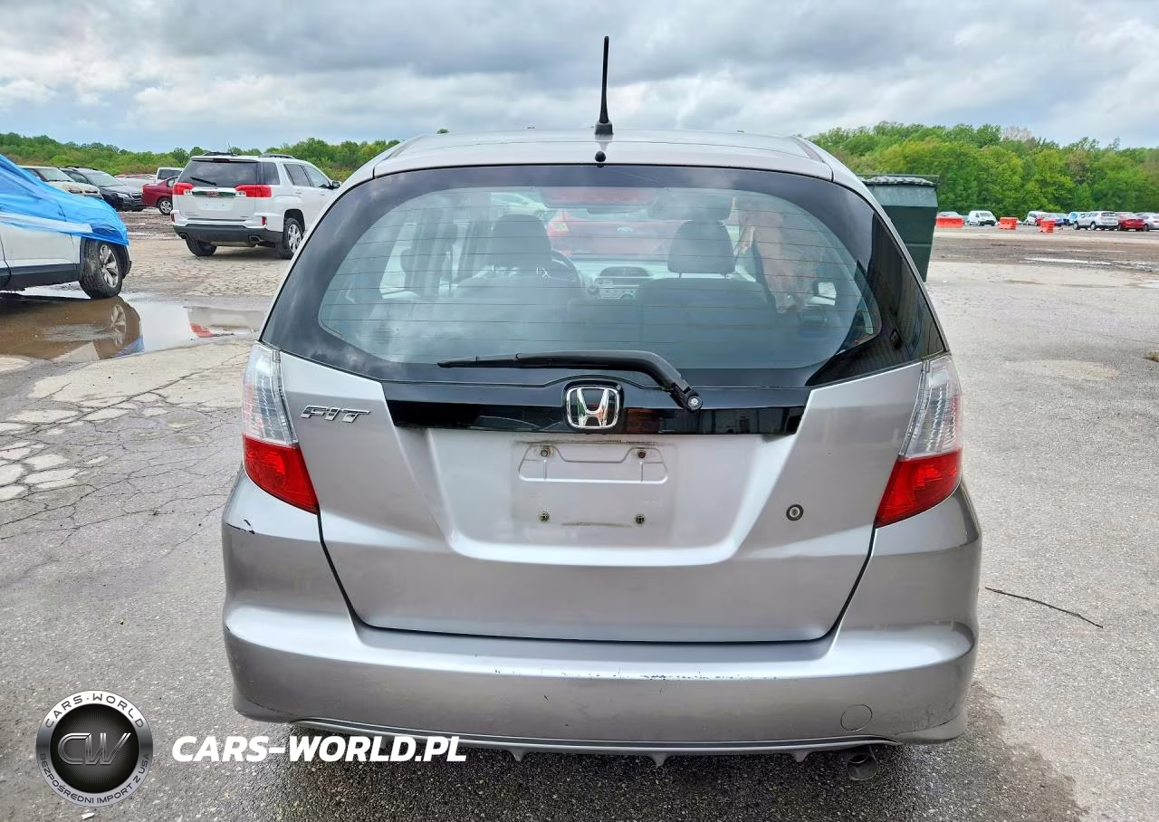 2010 Honda Fit VIN:JHMGE8G2XAS018953 - 6