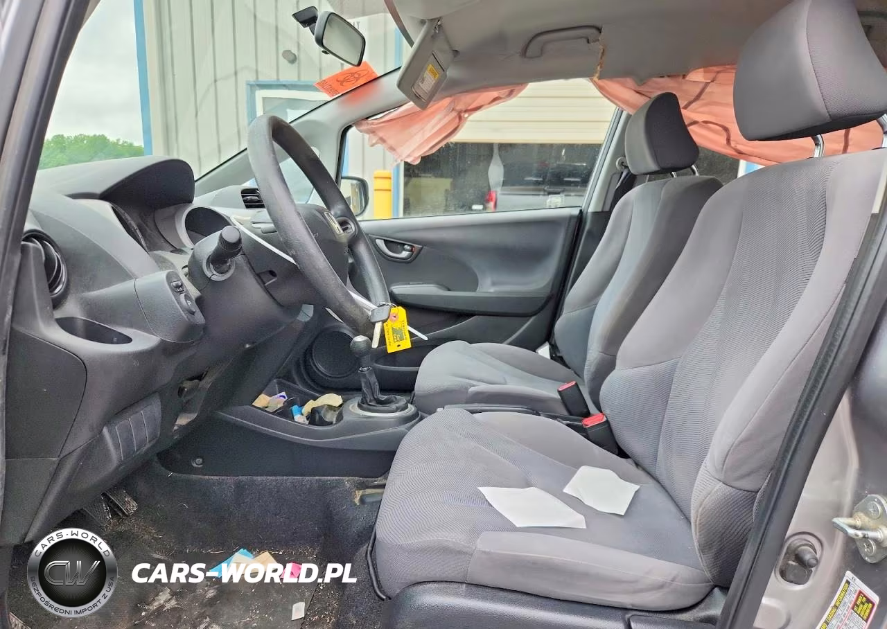 2010 Honda Fit VIN:JHMGE8G2XAS018953 - 7