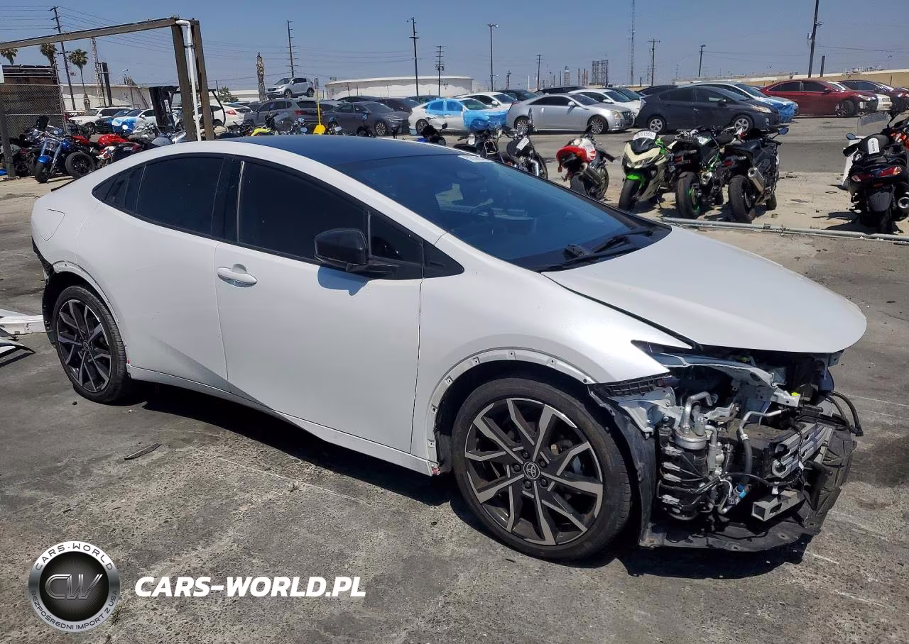 2024 Toyota Prius Prime Xse VIN:JTDACACU9R3012840 - 4
