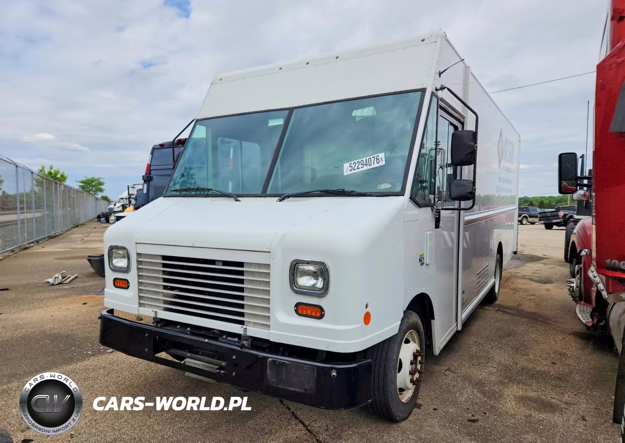 2017 Ford F59 Delivery Truck