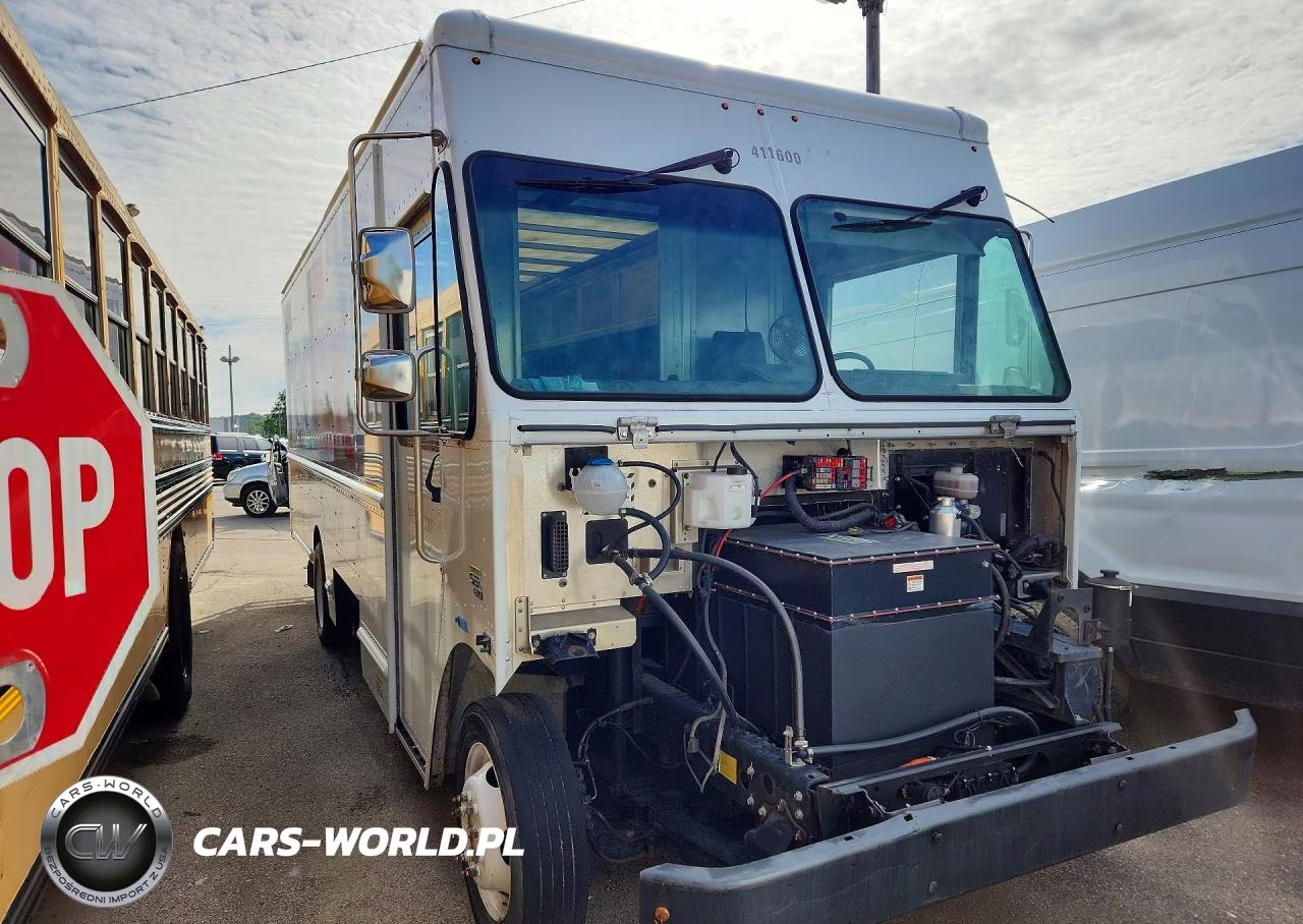 2018 Ford F59 Delivery Truck VIN:1F65F5KY2J0A22445 - 4
