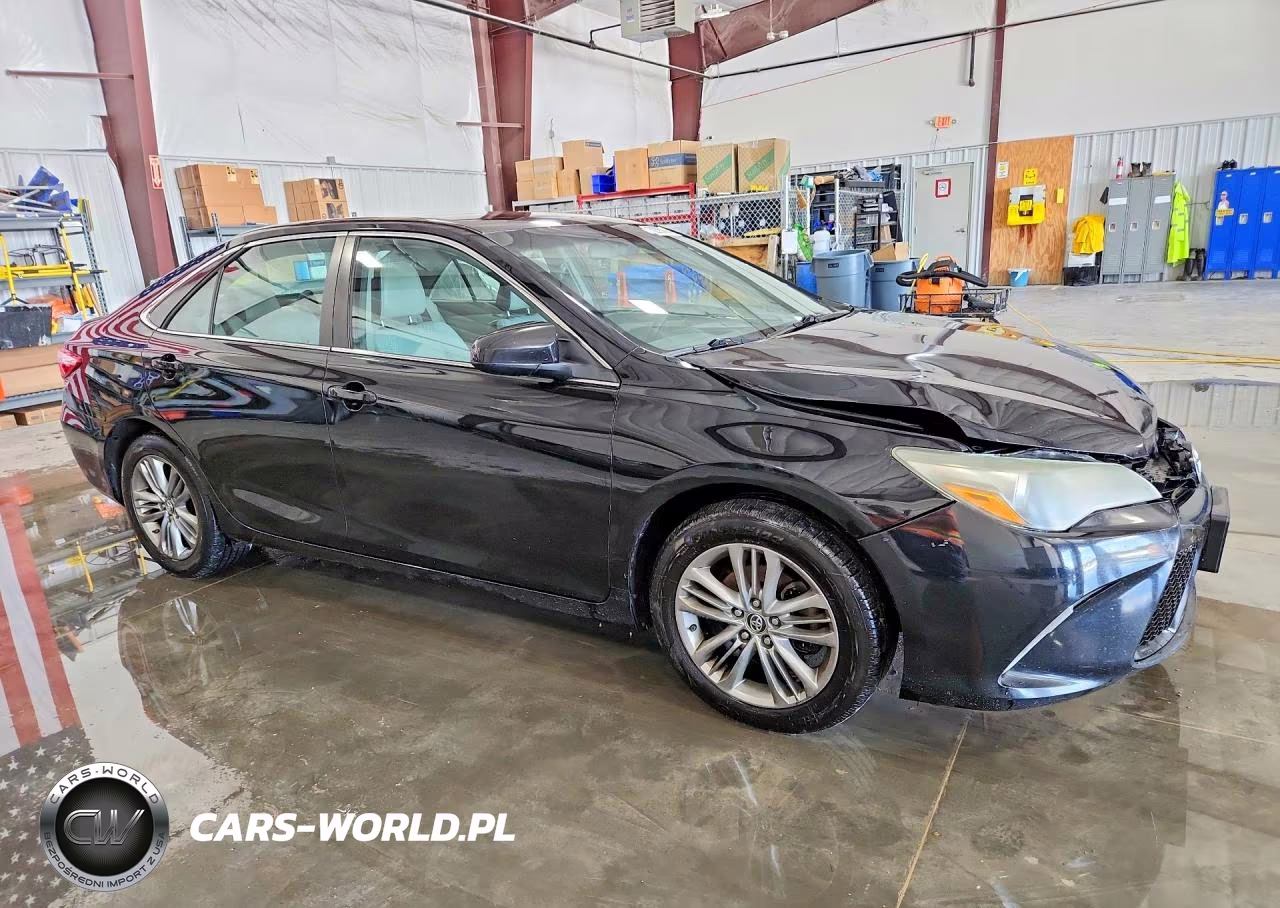 2015 Toyota Camry Se VIN:4T1BF1FKXFU002700 - 4