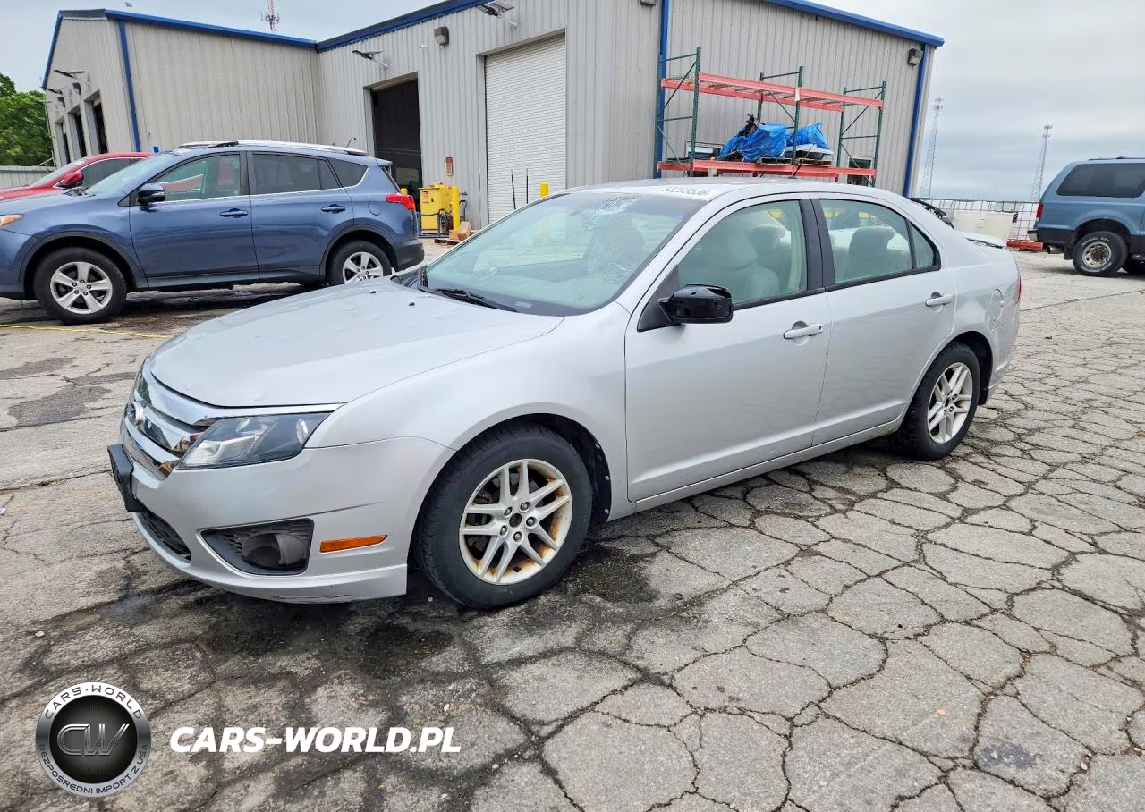 2010 Ford Fusion S