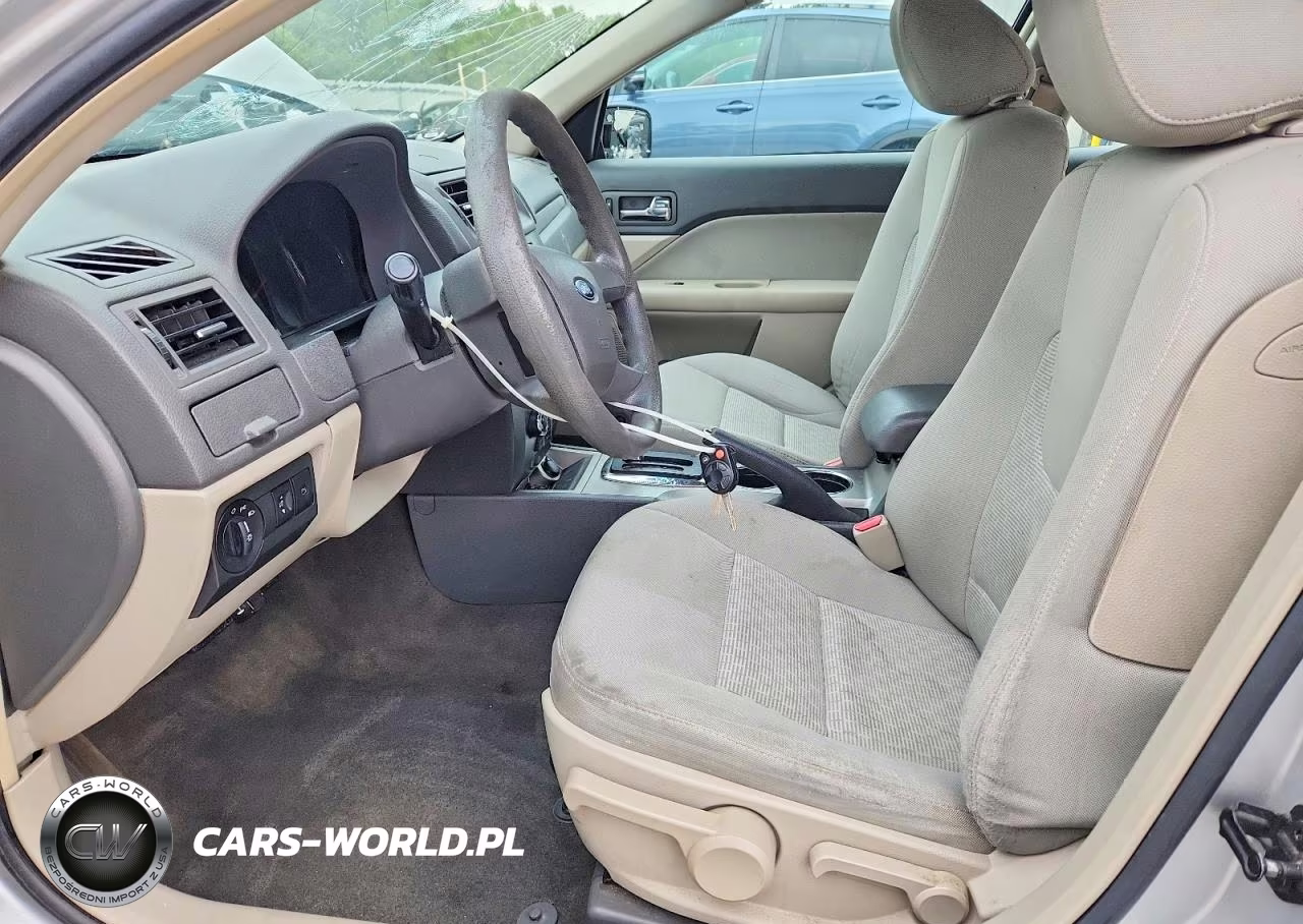 2010 Ford Fusion S VIN:3FAHP0GA8AR292789 - 7