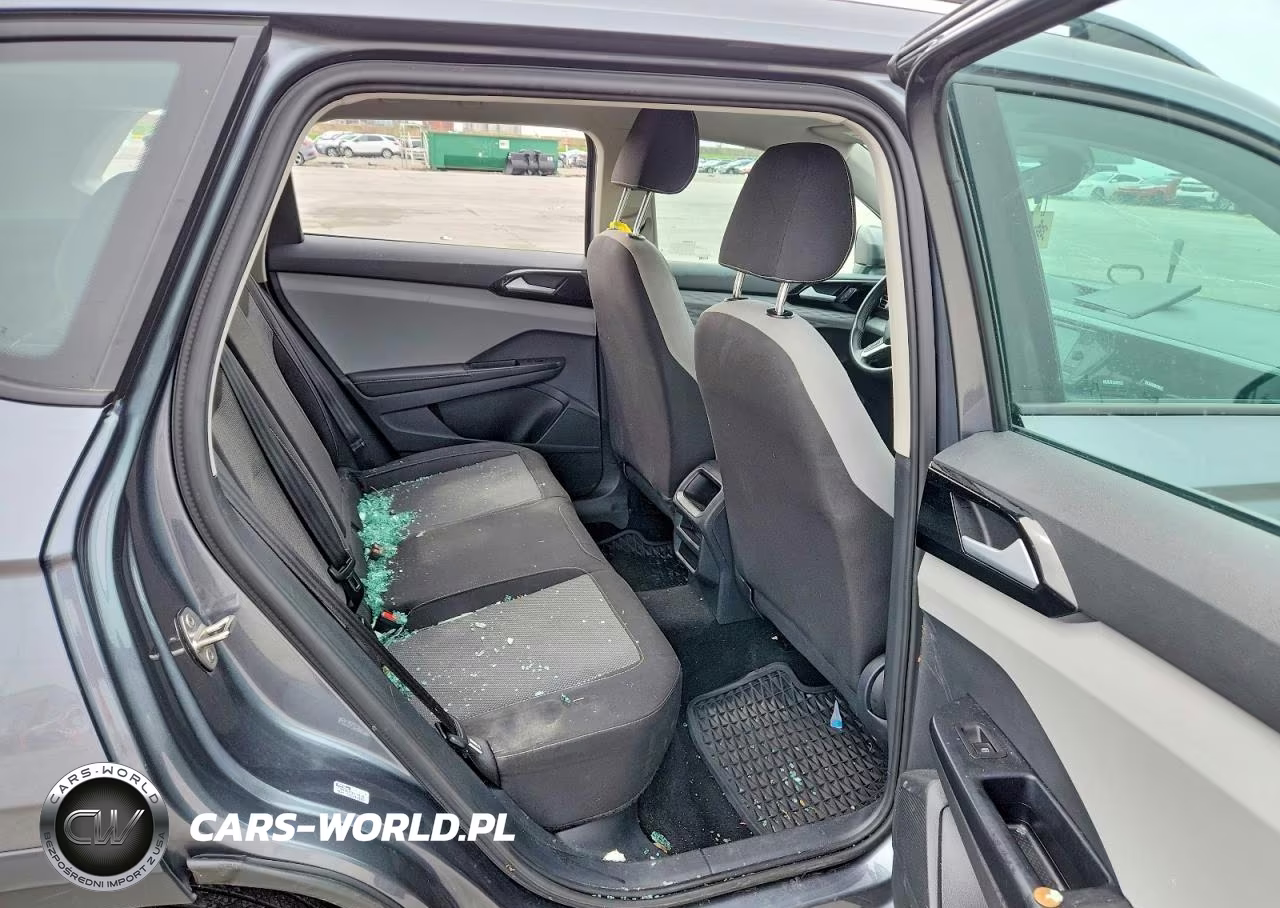 2024 Volkswagen Taos S VIN:3VV5X7B2XRM123731 - 10