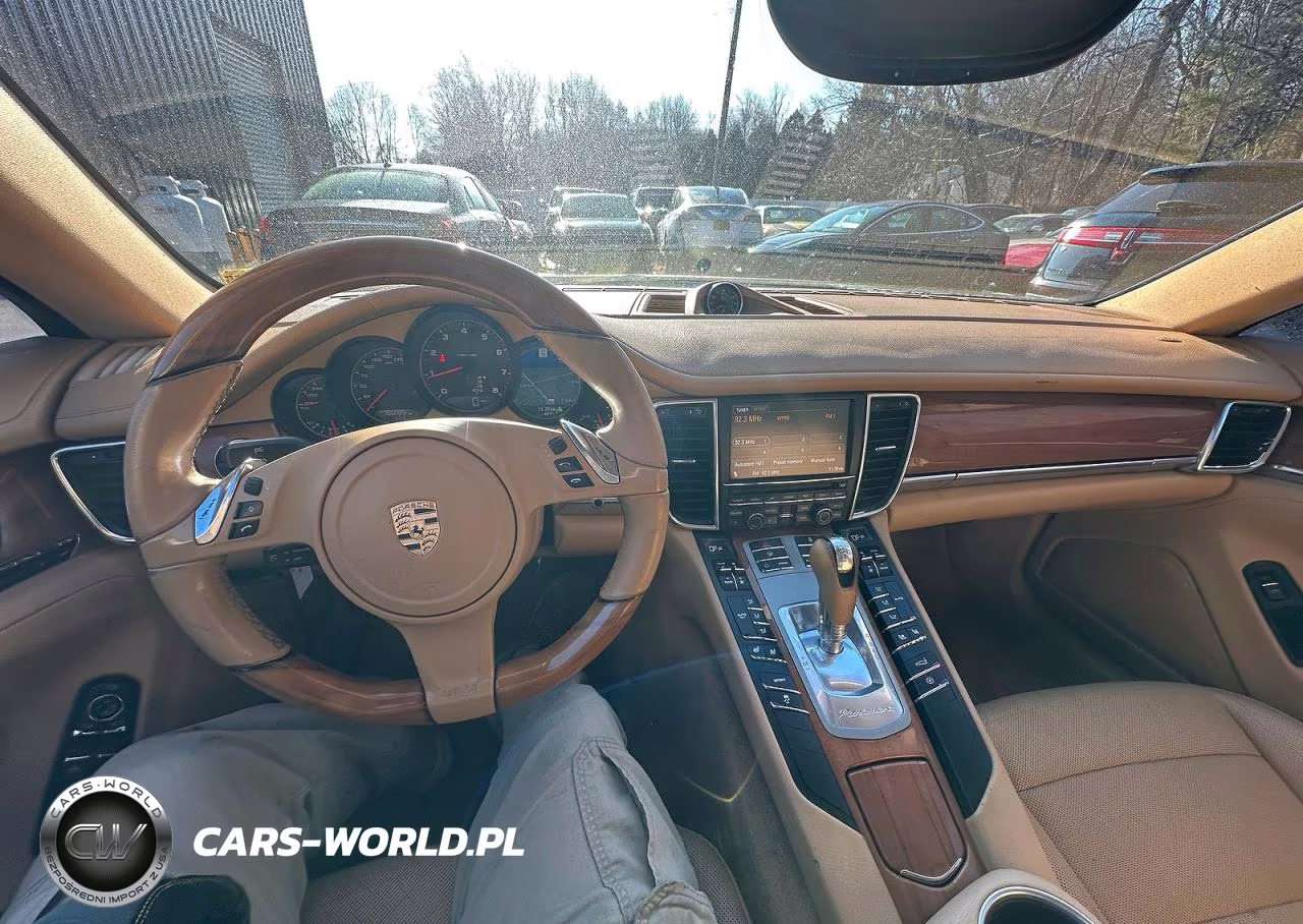 2013 Porsche Panamera 2 VIN:WP0AA2A77DL010215 - 9