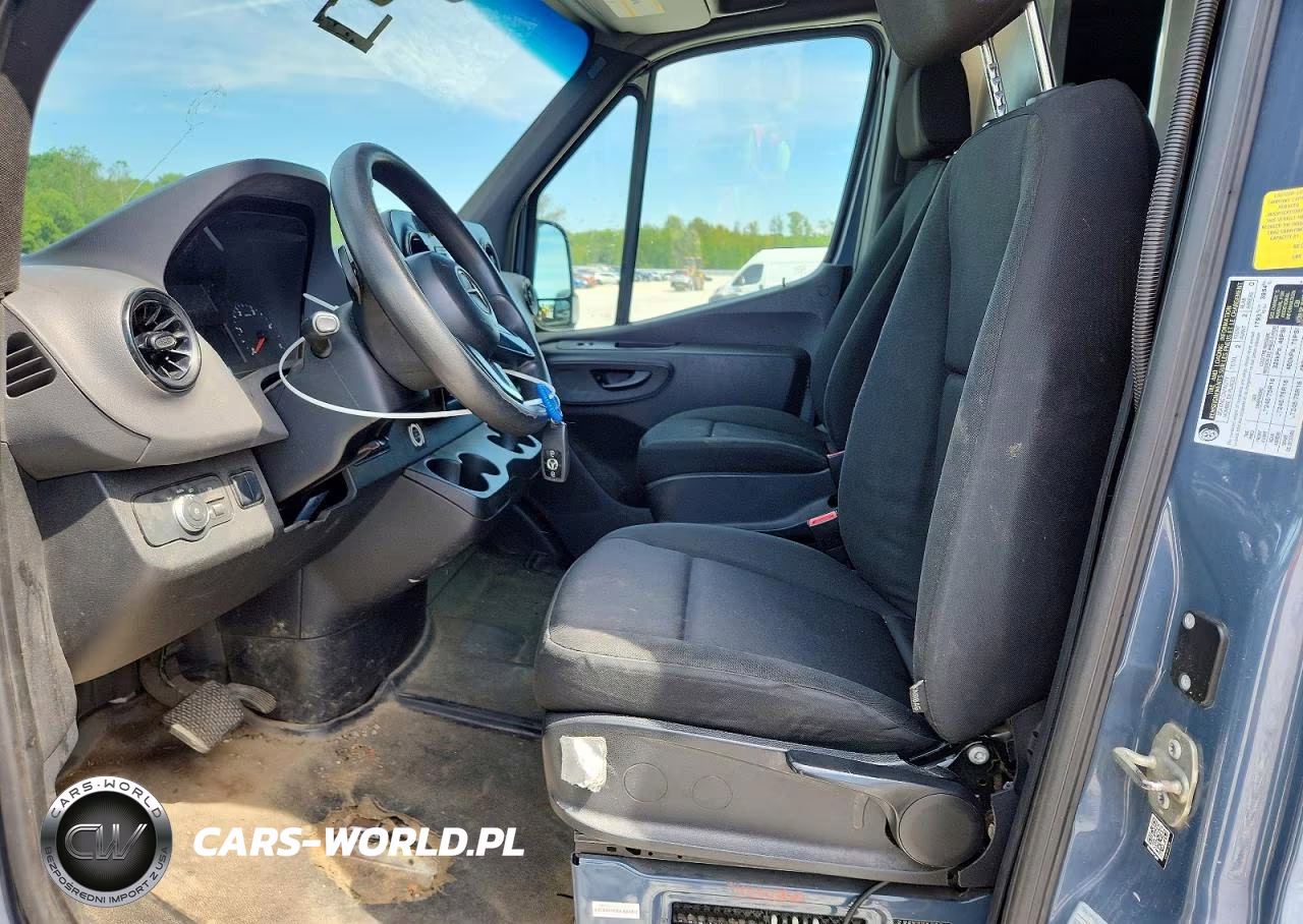 2019 Mercedes Benz Sprinter 2500 Delivery Van VIN:WD4PF0CD5KP060190 - 7