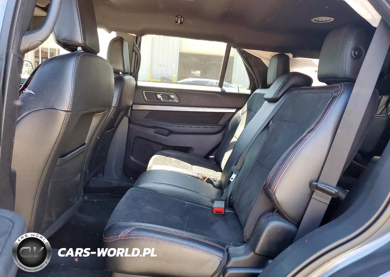 2018 Ford Explorer Xlt VIN:1FM5K8D83JGB29479 - 11