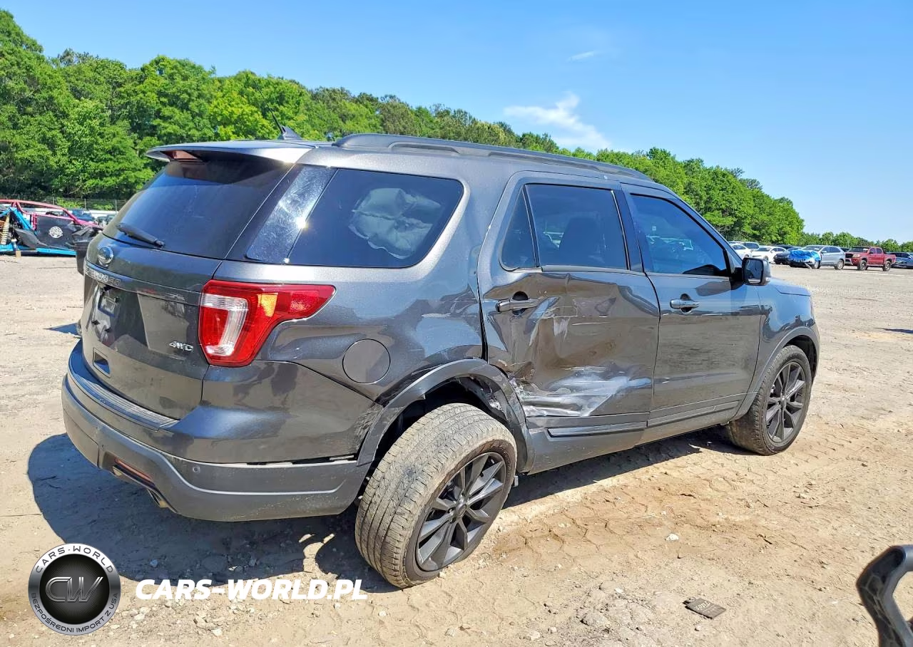 2018 Ford Explorer Xlt VIN:1FM5K8D83JGB29479 - 3