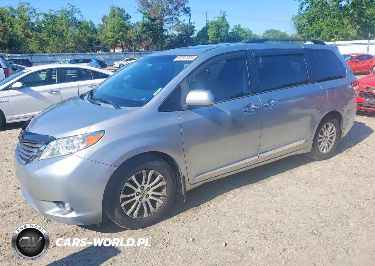 2014 Toyota Sienna Xle 8-Passenger