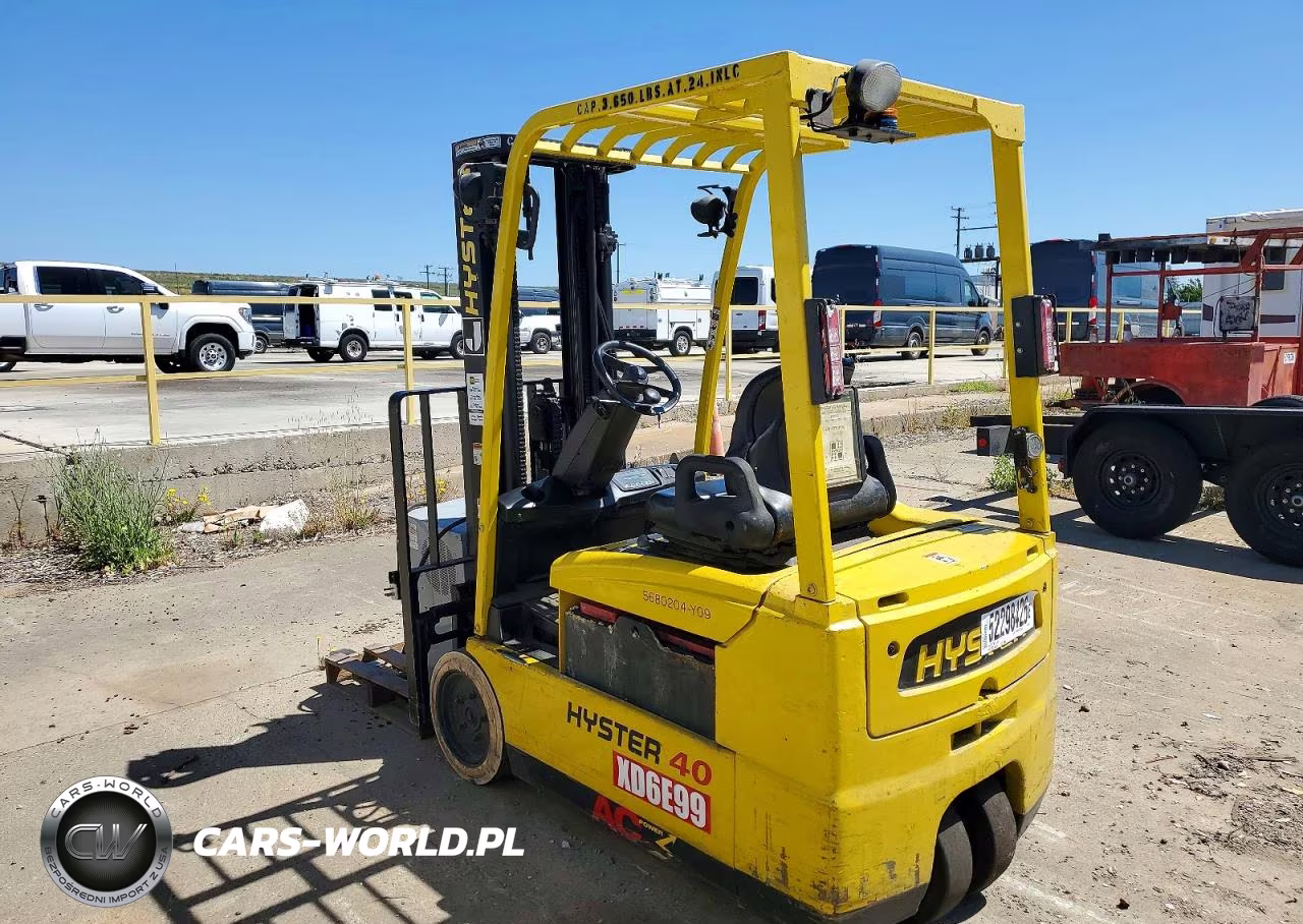 2009 Hyster J40Zt - Forklift VIN:J160N04763G - 3