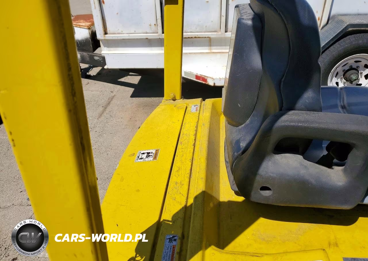 2009 Hyster J40Zt - Forklift VIN:J160N04763G - 6