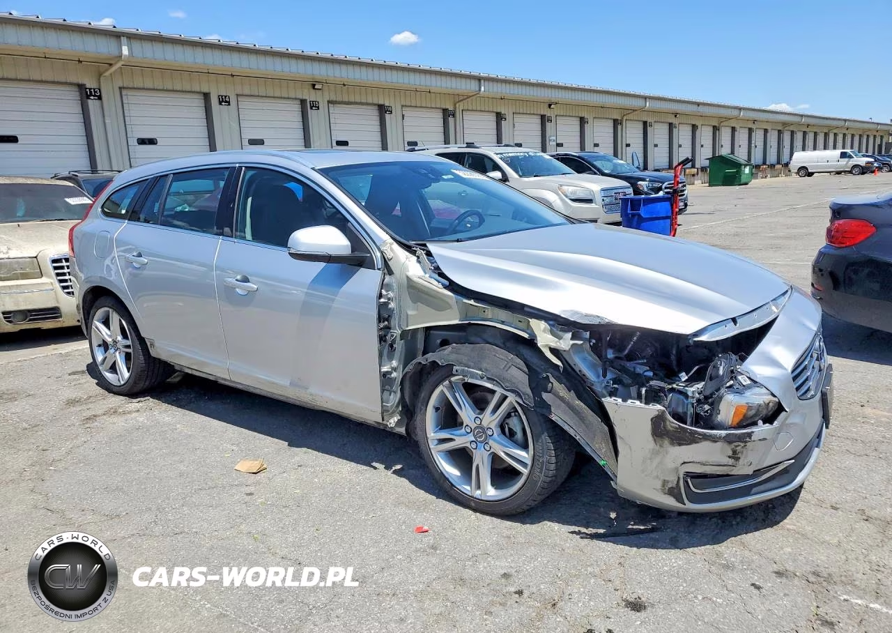 2016 Volvo V60 T5 Premier VIN:YV140MEK6G1310042 - 4