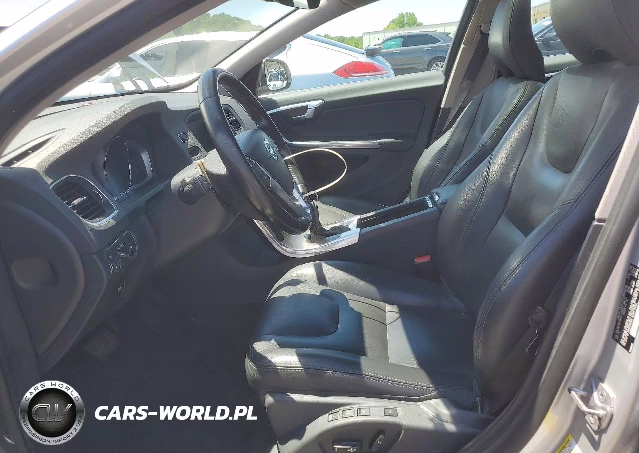 2016 Volvo V60 T5 Premier VIN:YV140MEK6G1310042 - 7