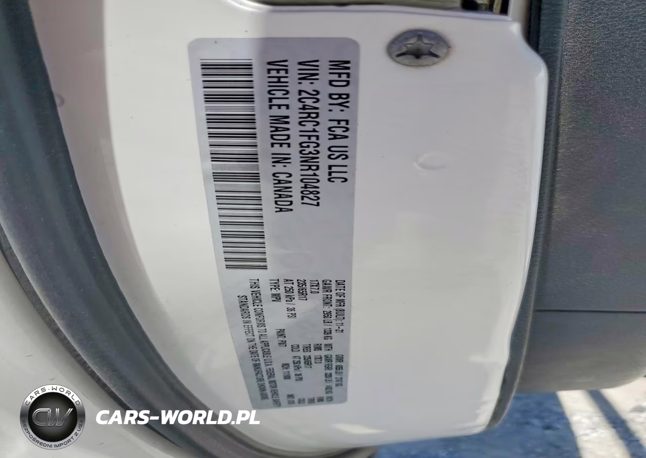2022 Chrysler Pacifica Touring VIN:2C4RC1FG3NR104827 - 13