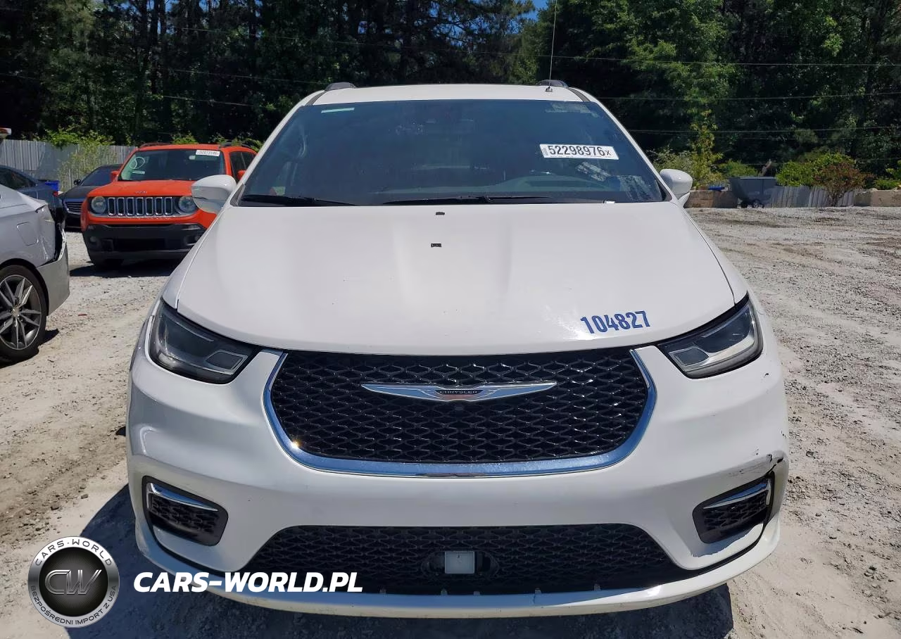 2022 Chrysler Pacifica Touring VIN:2C4RC1FG3NR104827 - 5