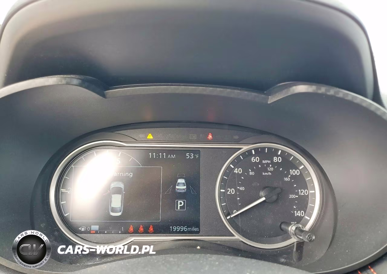 2024 Nissan Versa Sr VIN:3N1CN8FVXRL875962 - 9