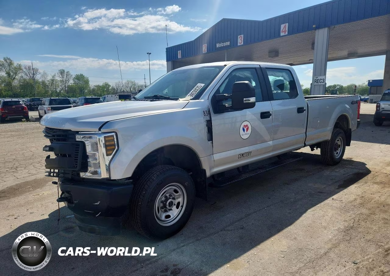 2018 Ford F250 Super Duty VIN:1FT7W2B69JEC46608 - 1
