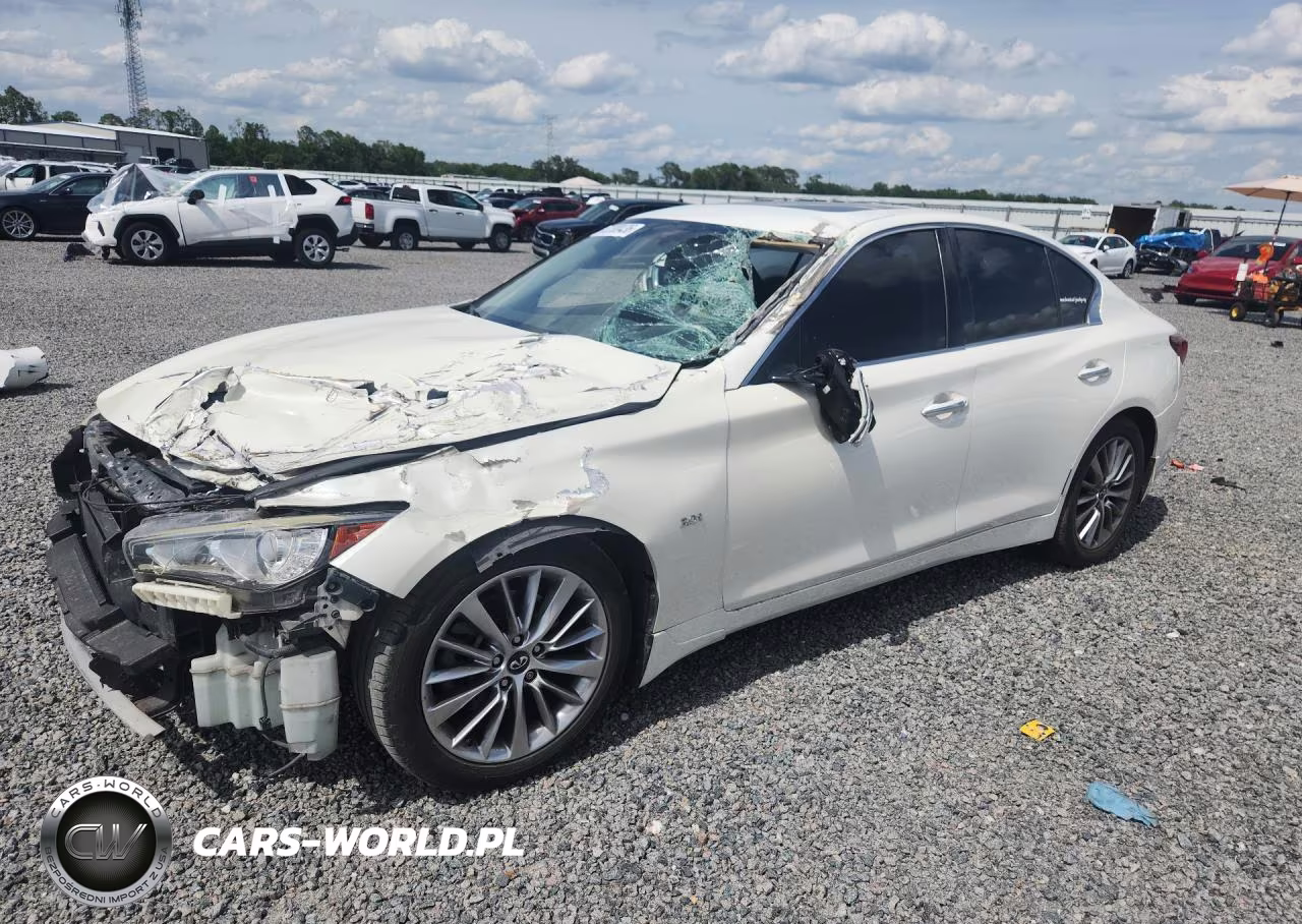 2018 Infiniti Q50 3.0T Luxe – zdjęcie 1 z 12