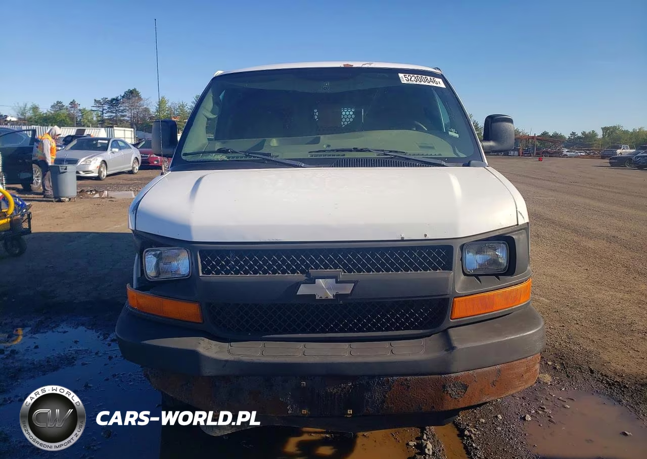 2008 Chevrolet Express G3500 VIN:1GCHG35KX81158314 - 5