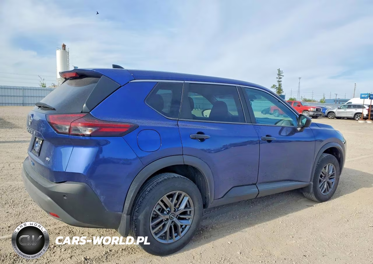 2023 Nissan Rogue S VIN:5N1BT3AB8PC877597 - 3