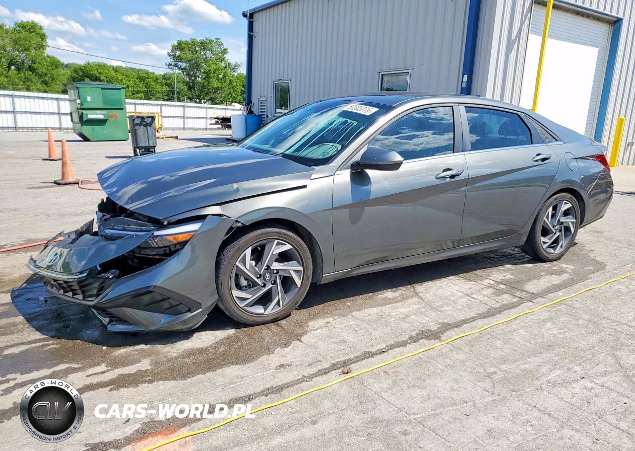 2025 Hyundai Elantra Sel – zdjęcie 1 z 13