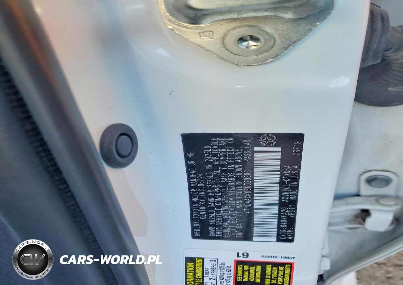 2025 Toyota Camry Le VIN:4T1DAACK0SU520983 - 12