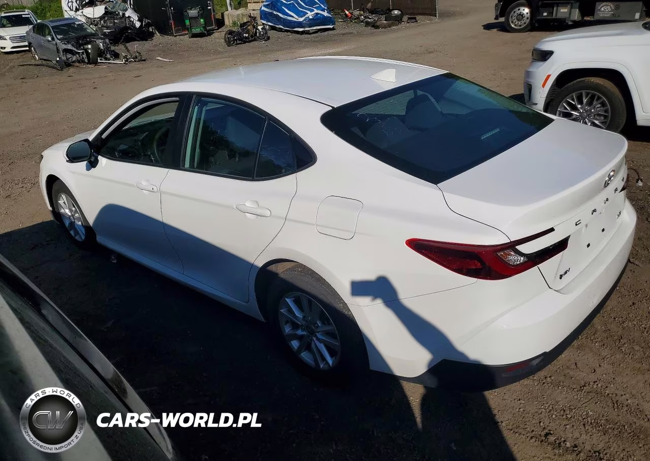 2025 Toyota Camry Le VIN:4T1DAACK0SU520983 - 2