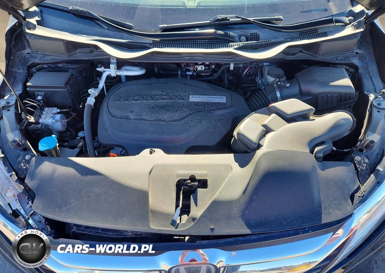 2018 Honda Odyssey Touring VIN:5FNRL6H81JB028856 - 12