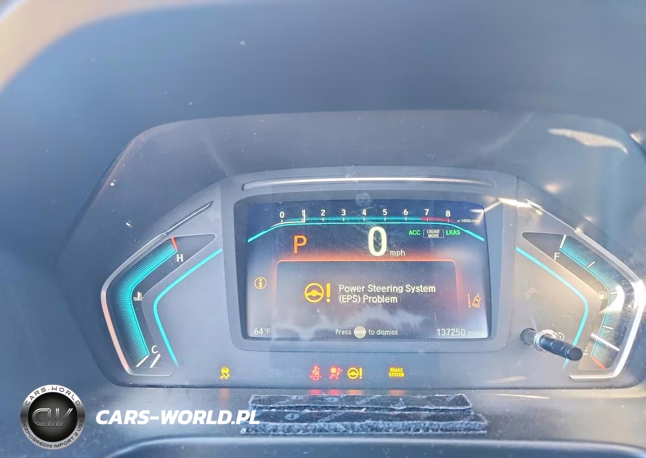 2018 Honda Odyssey Touring VIN:5FNRL6H81JB028856 - 9