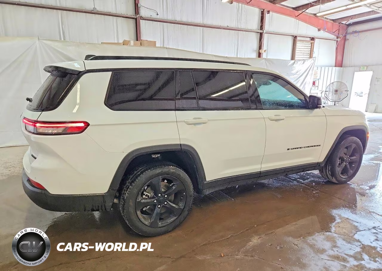 2025 Jeep Grand Cherokee L Limited VIN:1C4RJJBG0S8697291 - 3