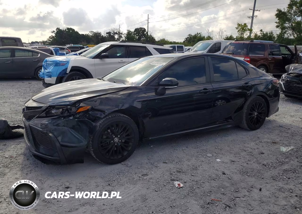 2021 Toyota Camry Se Nightshade – zdjęcie 1 z 13