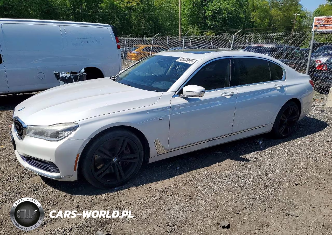 2016 BMW 750 Xi