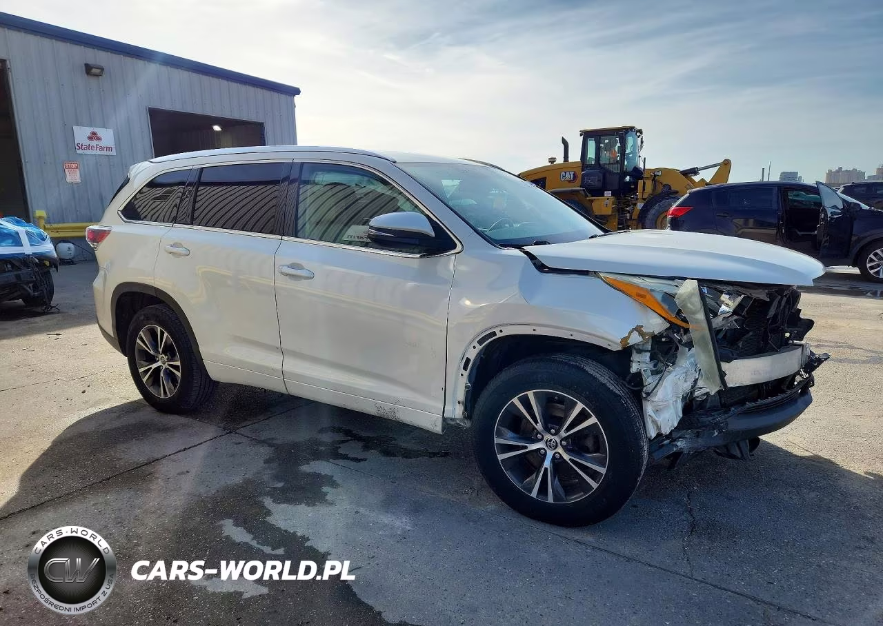 2016 Toyota Highlander Xle VIN:5TDKKRFH6GS136287 - 4