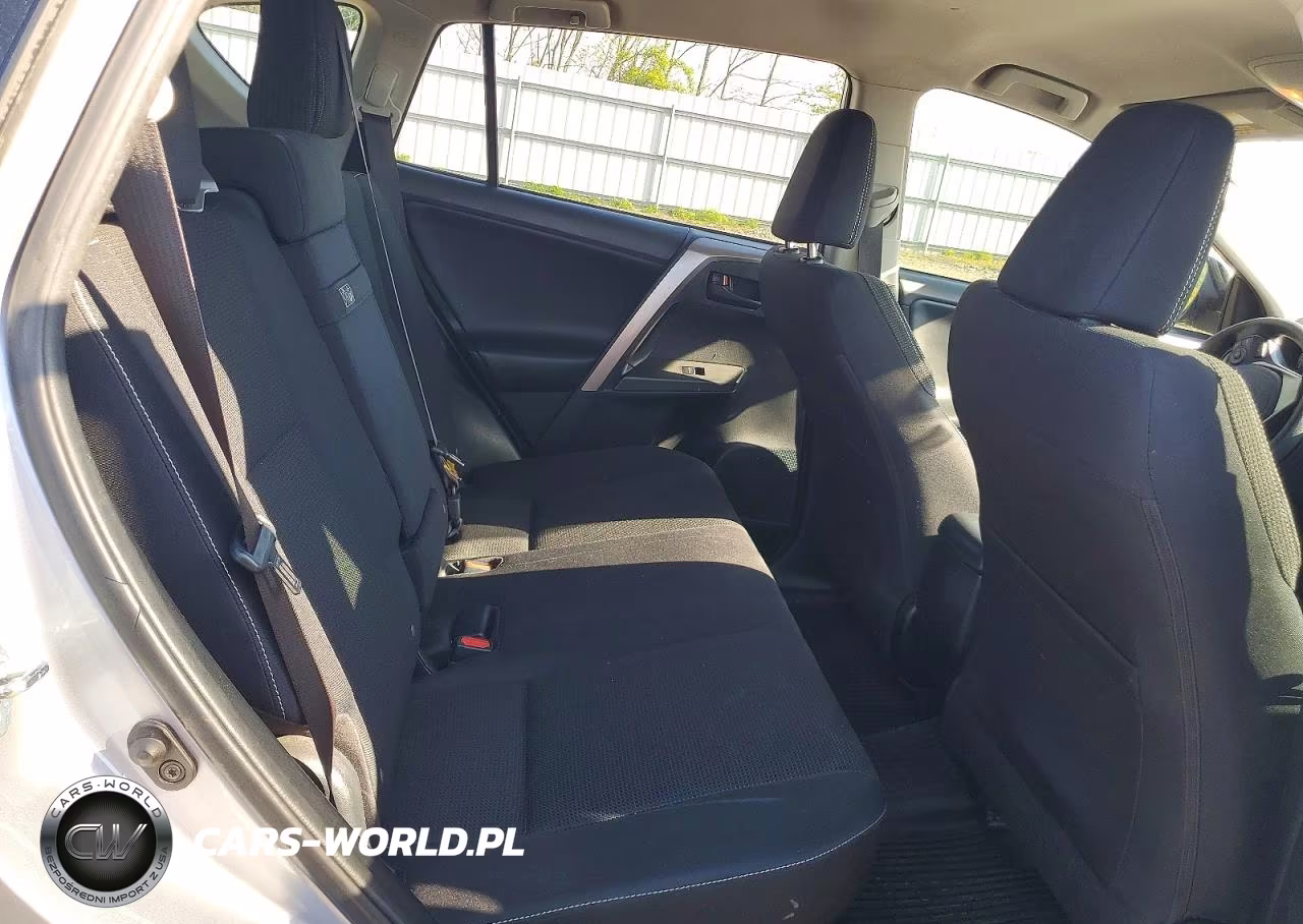 2018 Toyota Rav4 Hybrid Le VIN:JTMRJREV7JD196753 - 11