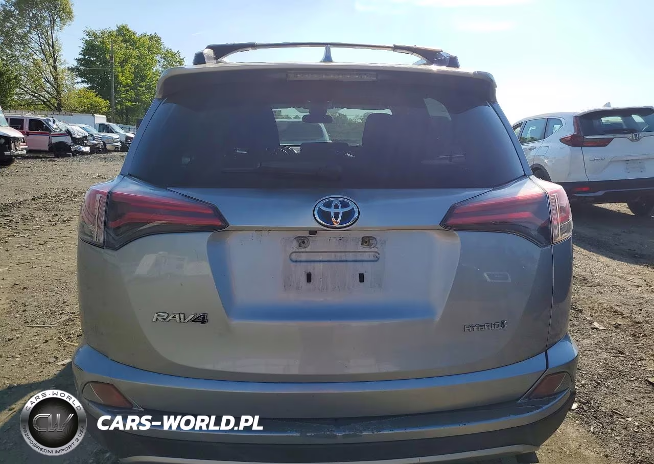 2018 Toyota Rav4 Hybrid Le VIN:JTMRJREV7JD196753 - 6
