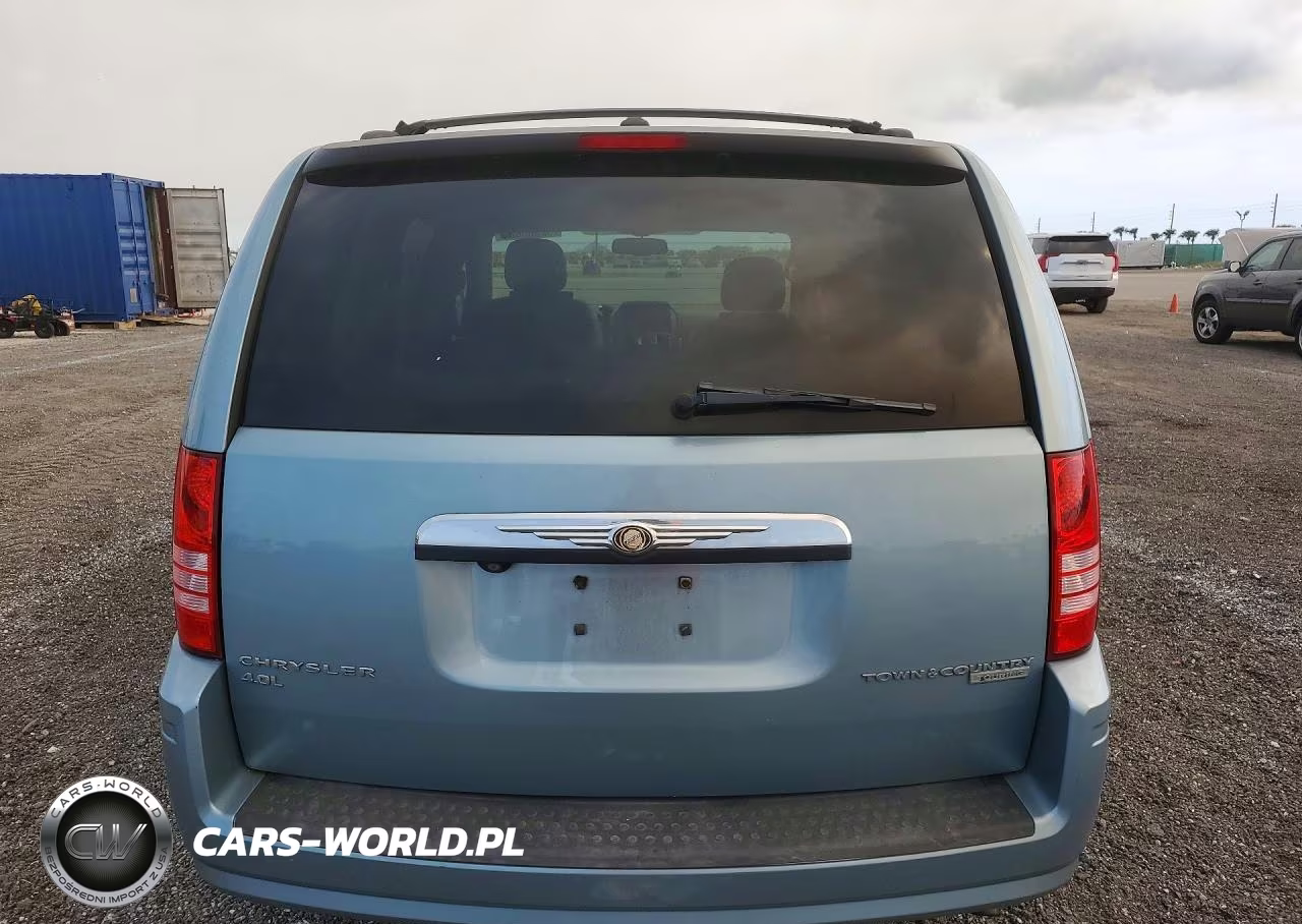 2010 Chrysler Town & Country Touring Plus VIN:2A4RR8DX1AR334171 - 6