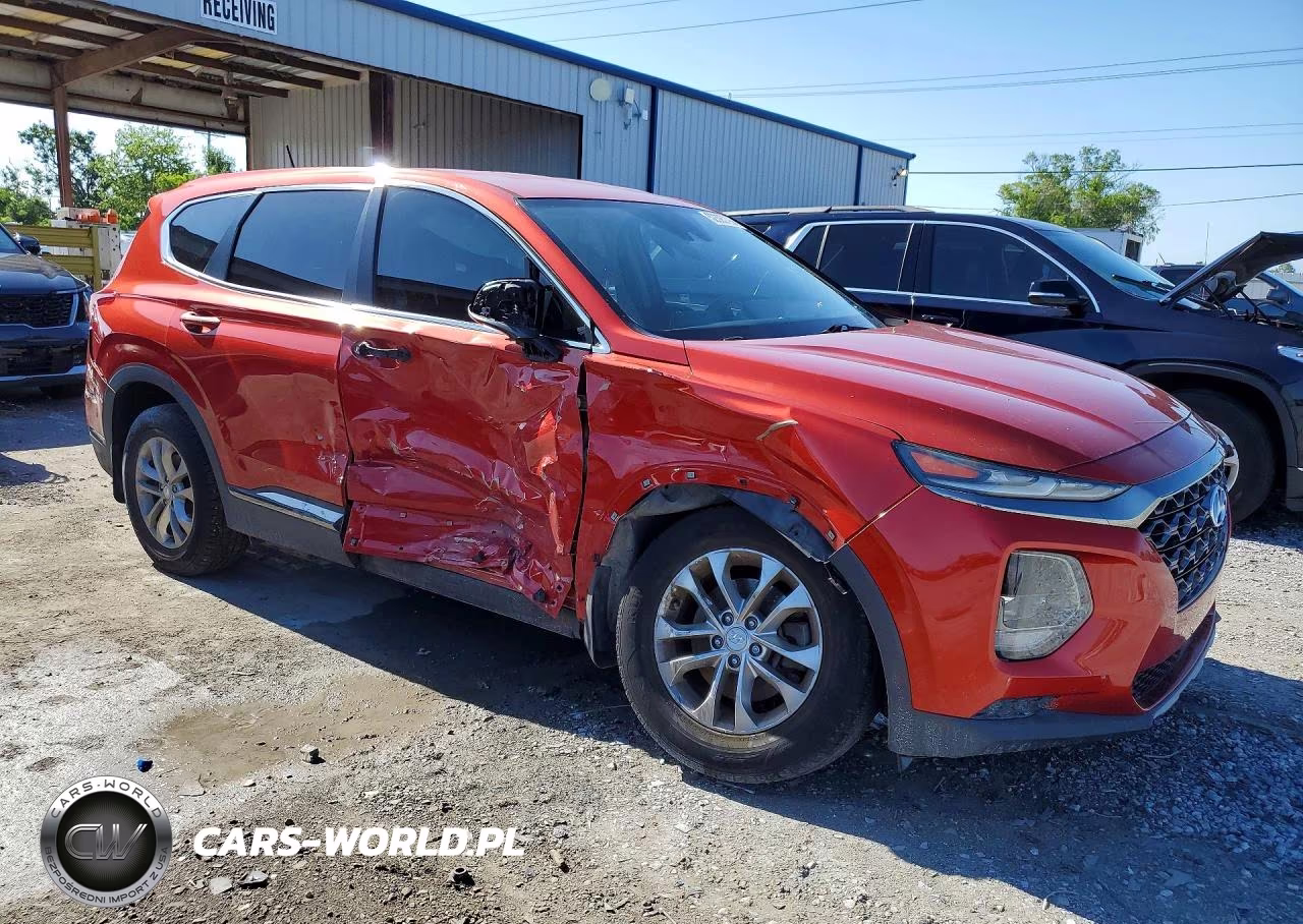 2019 Hyundai Santa Fe Se VIN:5NMS23AD8KH104664 - 4
