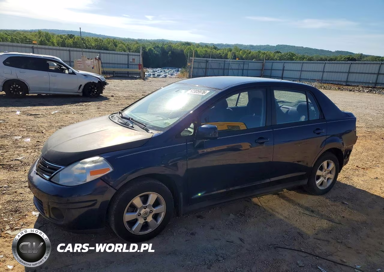 2011 Nissan Versa 1.8 S