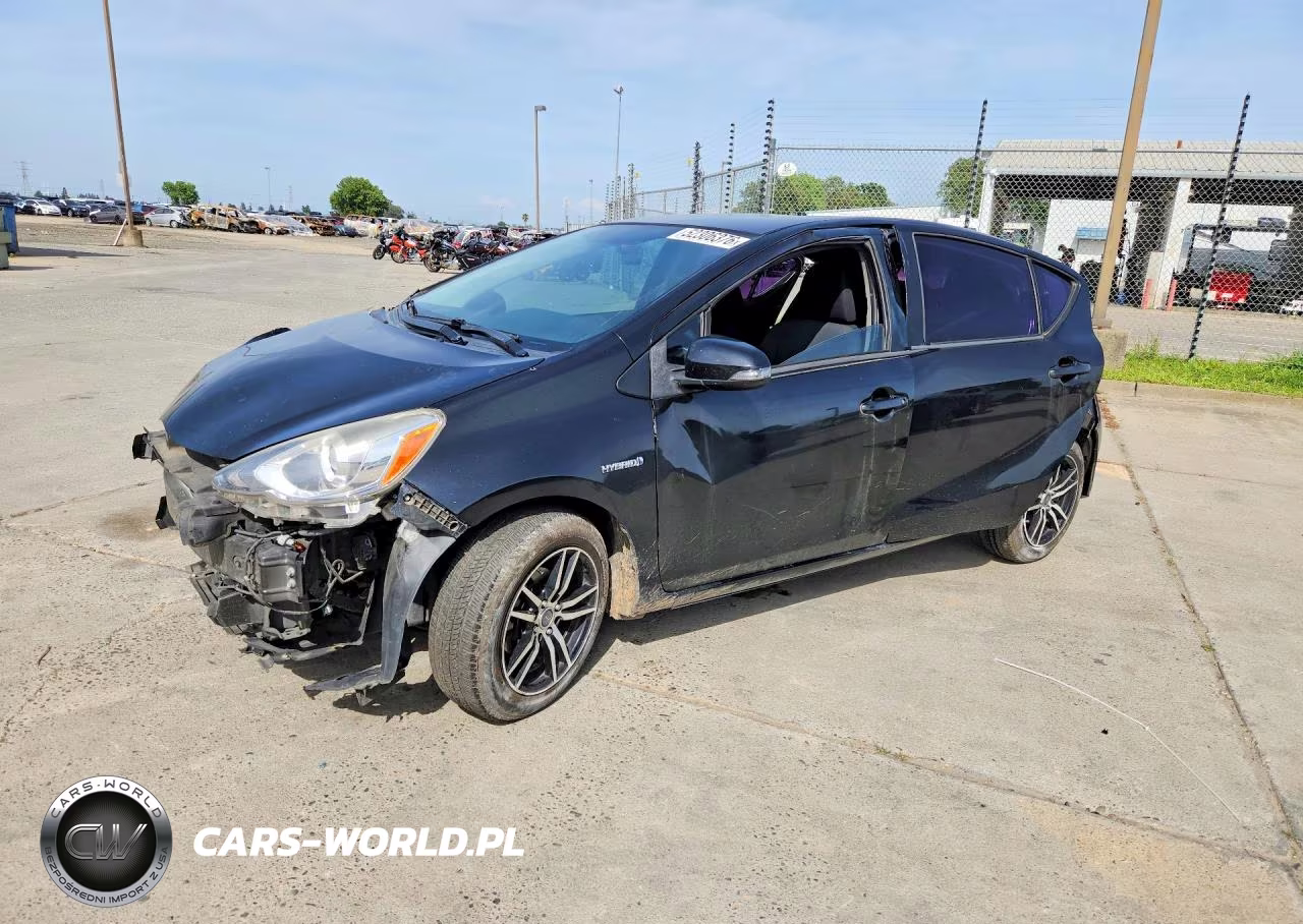 2015 Toyota Prius C Three