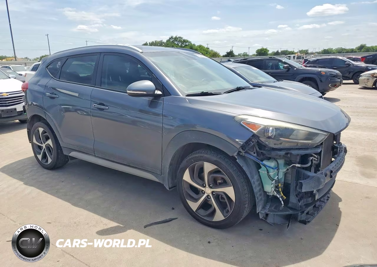 2018 Hyundai Tucson Sport VIN:KM8J33ALXJU745592 - 4